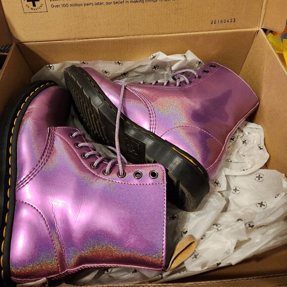 Vegan 1460 Pascal Metallic Purple Dr. Martens - Picture 1 of 3